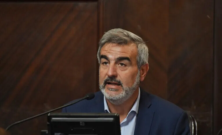 Según Paco: «El peronismo está discutiendo tonterías, se saca fotos que son más de lo mismo»