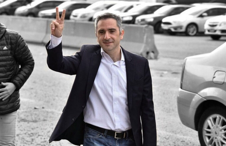 Larroque contra Máximo: «Parece que algunos se están enamorando del negocio de la derrota»