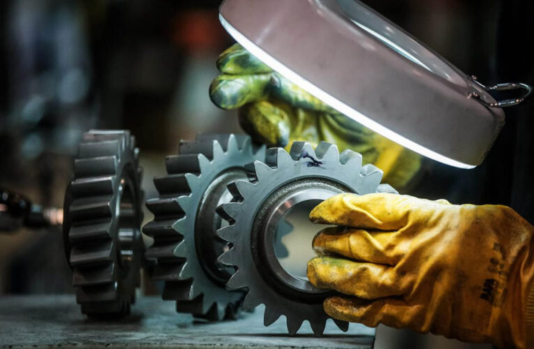 La industria pyme creció 7,3% interanual en diciembre, en tanto, el año cerró con una caída acumulada del 9,8%