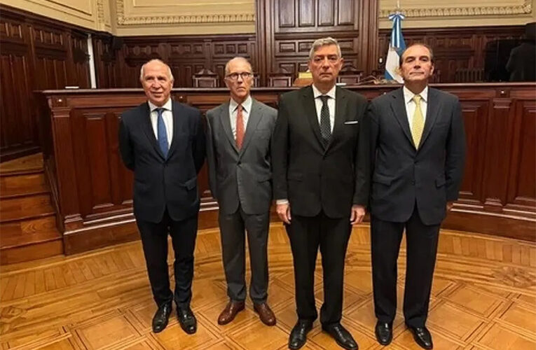 García-Mansilla juró como nuevo ministro de la Corte Suprema de Justicia