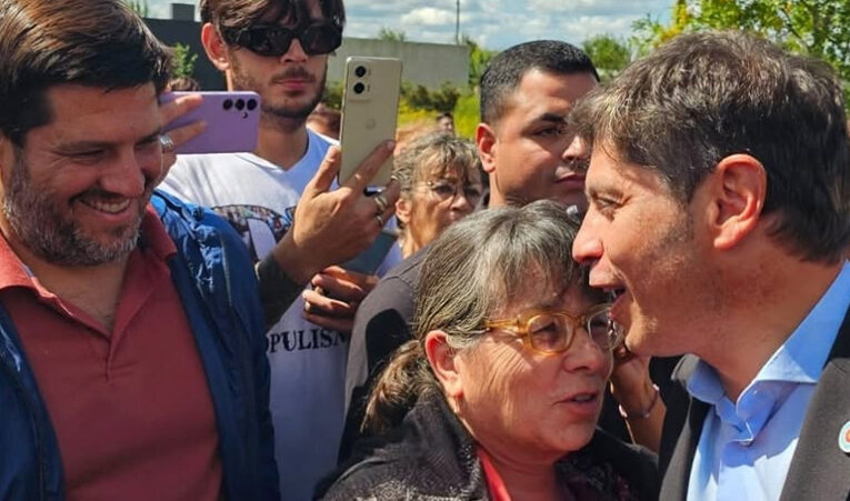 Bormioli junto a Kicillof durante la inauguración de una escuela en San Pedro