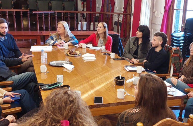 Nueva reunión sobre la exposición de imágenes de niños, niñas y adolescentes