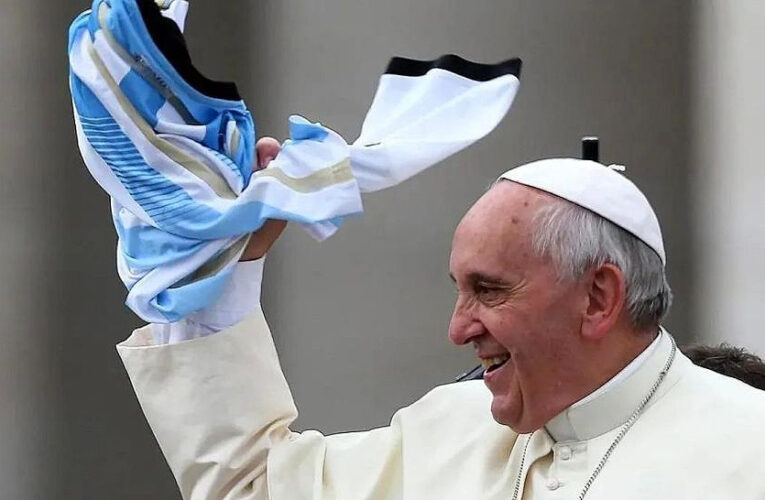 Siete días de duelo son los decretados por el gobierno por la muerte de Francisco