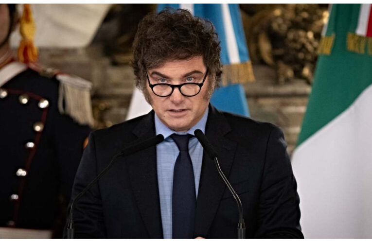 El presidente Milei denunció una maniobra del Grupo Clarín