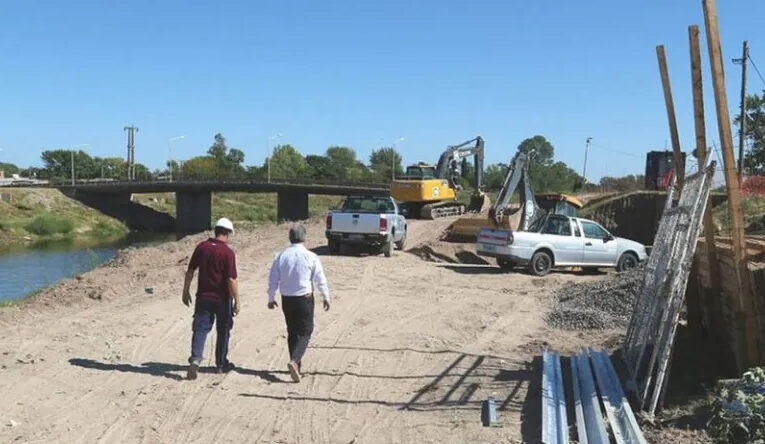 El intendente Martínez aseguró que construirá una presa con fondos de los pergaminenses