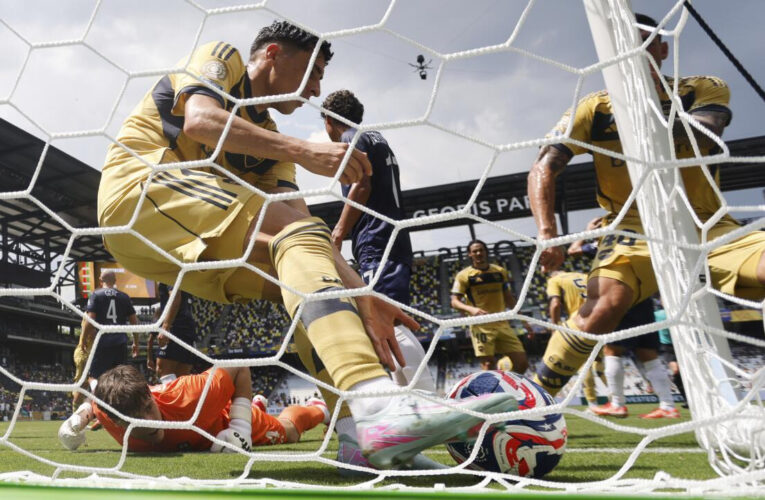 Boca abajo: El equipo de Russo perdió con un conjunto amateur y quedó eliminado del Mundial de Clubes