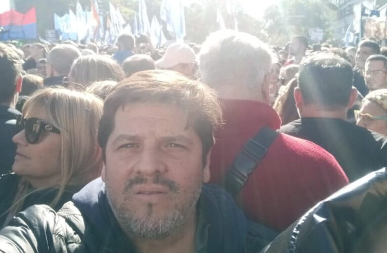 Marcha en apoyo a Cristina con presencia de algunos pergaminenses