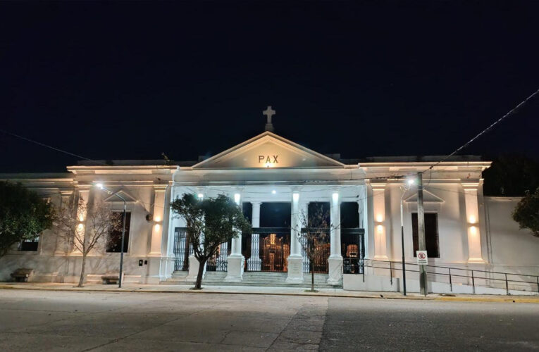 Continúan las obras de iluminación en el Cementerio Municipal