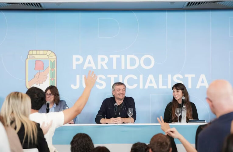 El peronismo marcha a la plaza de Mayo en repudio a la condena de Cristina por corrupción