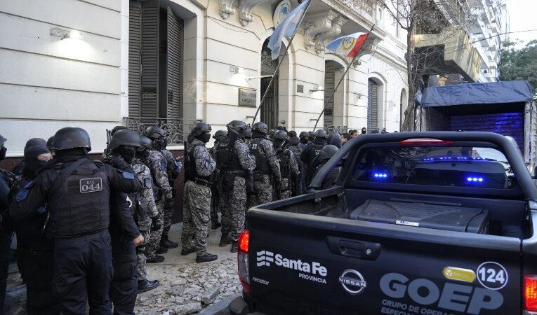 Rosario termina de trasladar a todos los detenidos en comisarías y los pasa al complejo penitenciario