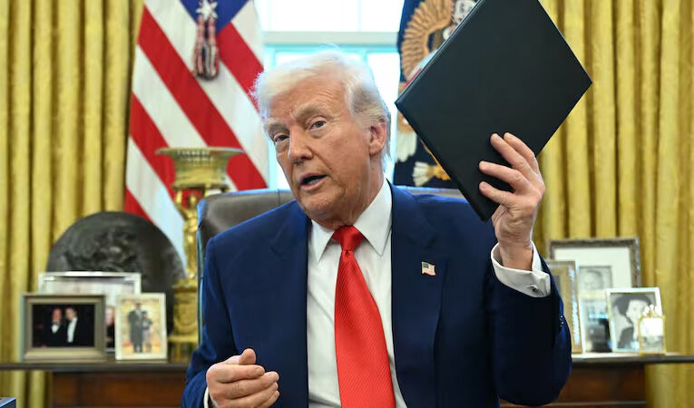 Trump prohibió la entrada a Estados Unidos de personas de 12 países ¿Cuáles son?