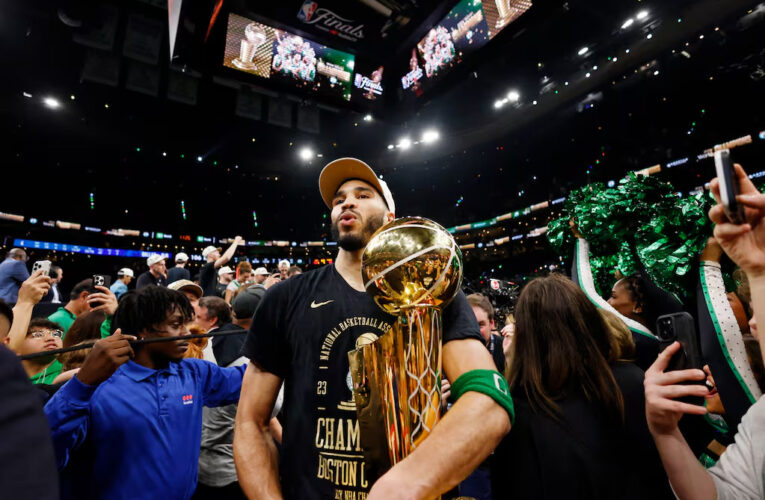 Boston apabulló a un Dallas cansado, y se coronó campeón de la NBA tras 16 años