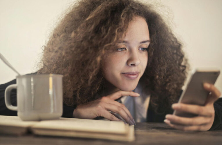 ¿Por qué la nostalgia invade a los millennials?  