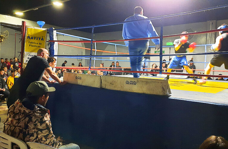 El boxeo tuvo su tarde noche en Compañia