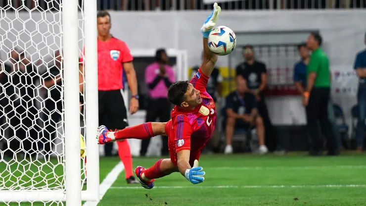 El Dibu Martínez fue el sostén de la selección que clasificó a semifinales de la Copa América
