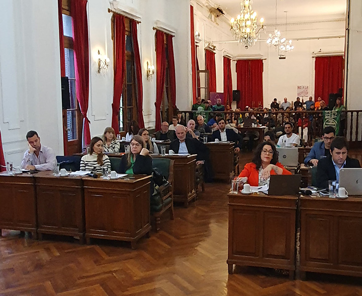 Pasó una nueva sesión en el HCD