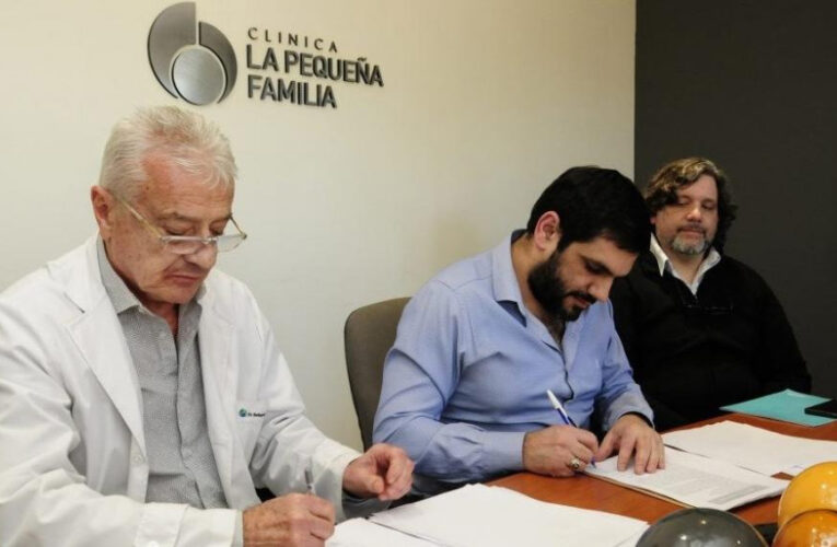 IOMA firmó acta acuerdo con el centro de salud La Pequeña Familia de Junín