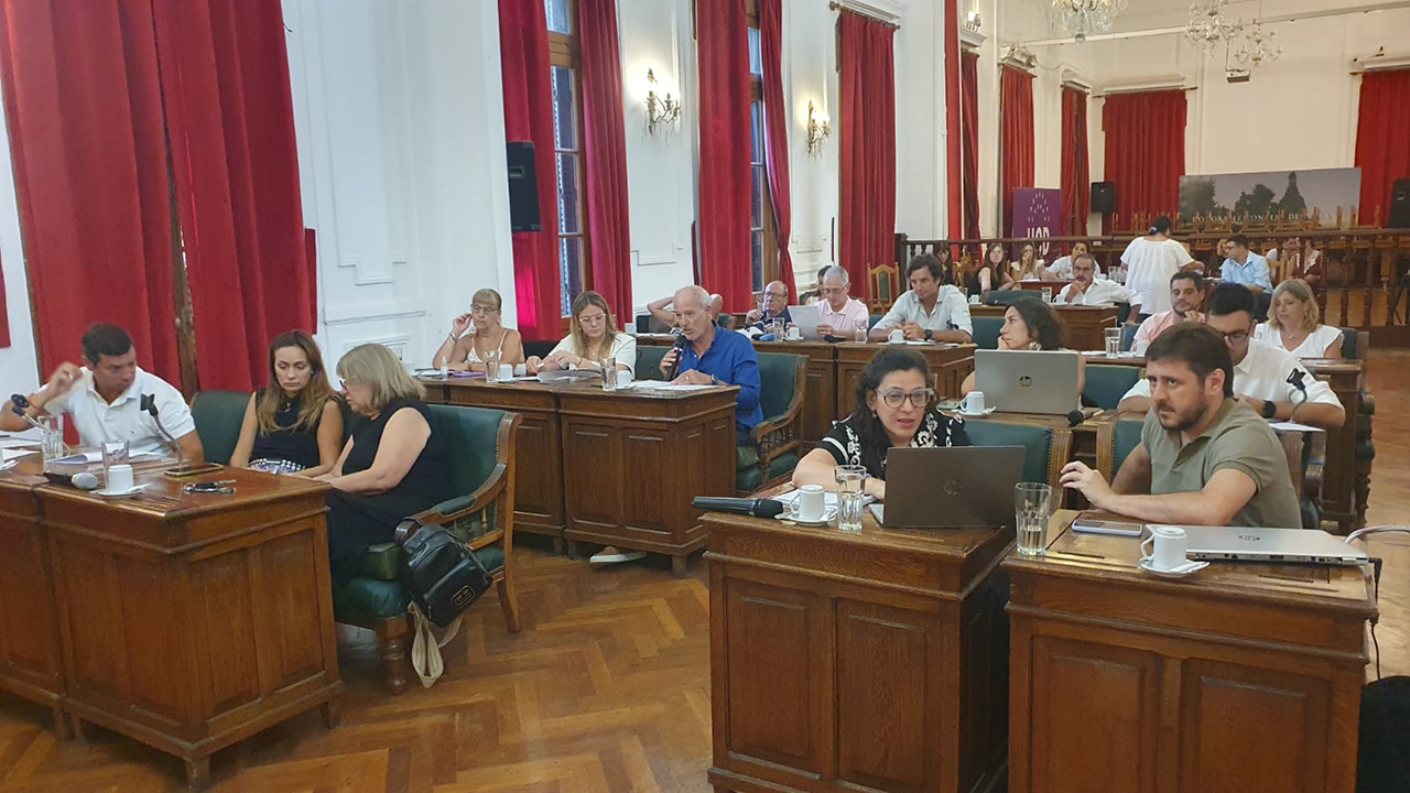 Pasó una nueva sesión en el HCD