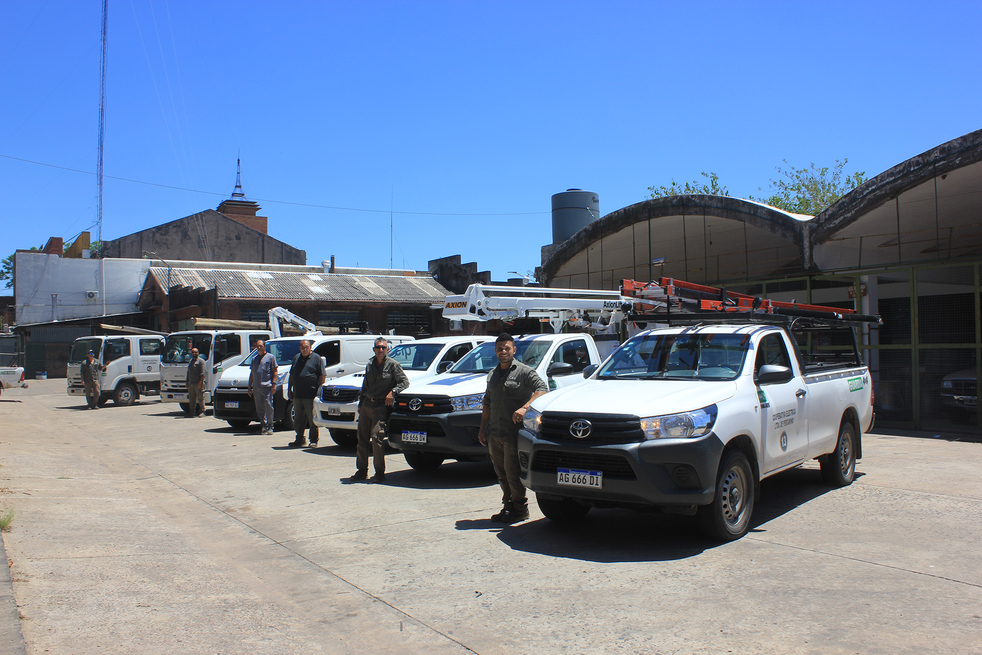 La Celp continúa renovando su parque automotor y se acerca la apertura del crematorio