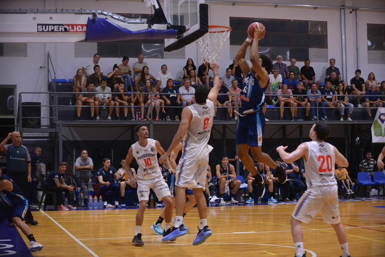 Pergamino Básquet se comió un palizón en Racing de Chivilcoy