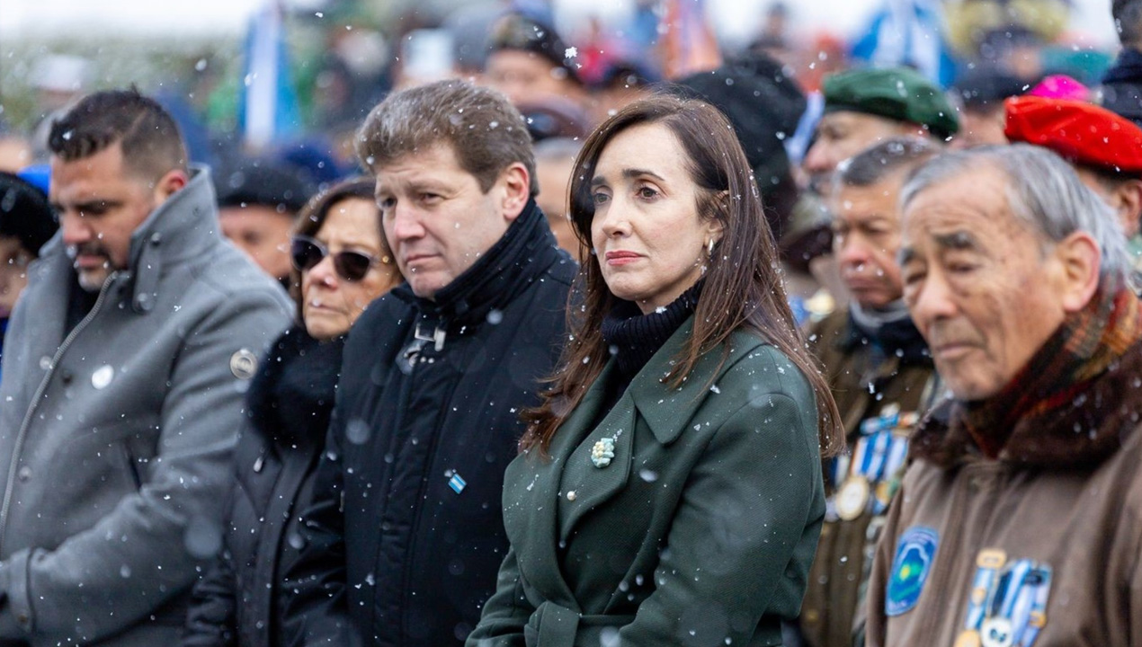 2 de abril: Villarruel en su discurso criticó la presencia ilegal de los británicos en el Atlántico Sur