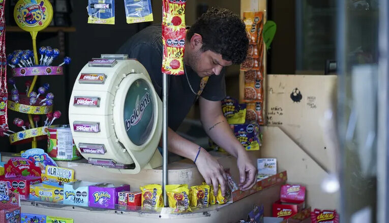 Según el UKRA, cierran 43 kioscos por día en Argentina