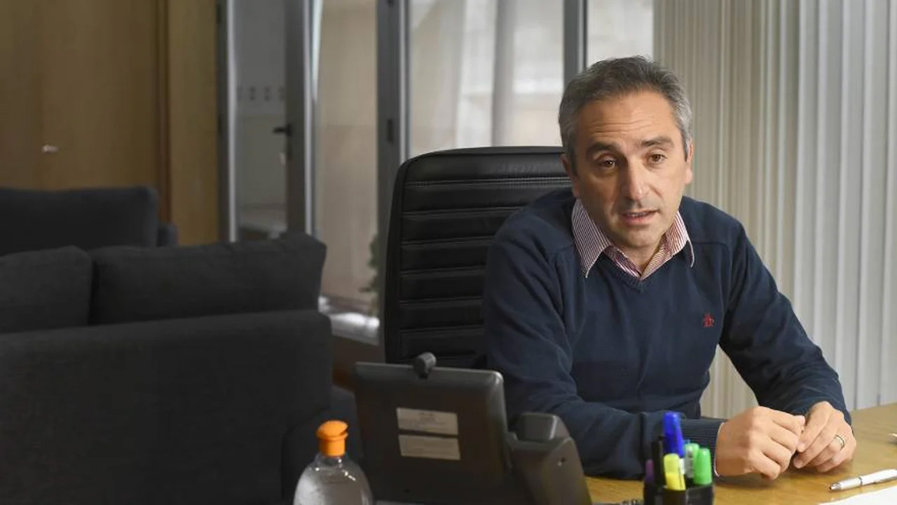Larroque: «Ya discutir a Axel com líder me parece que es como querer tapar el sol con un dedo»
