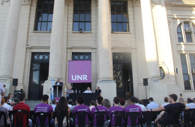 Docentes de la Universidad de Rosario de paro este martes y miércoles