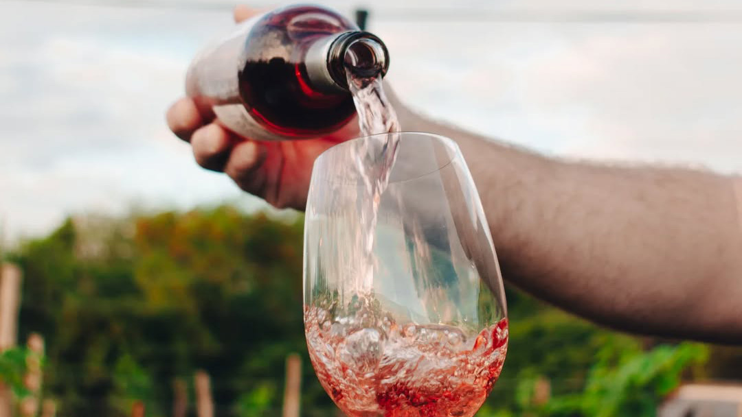 La esencia de la tierra en botellas que cuentan historias