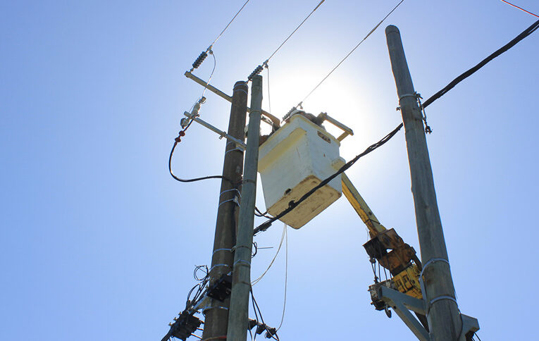 Jornada de Mejoras en la Red Eléctrica de la CELP