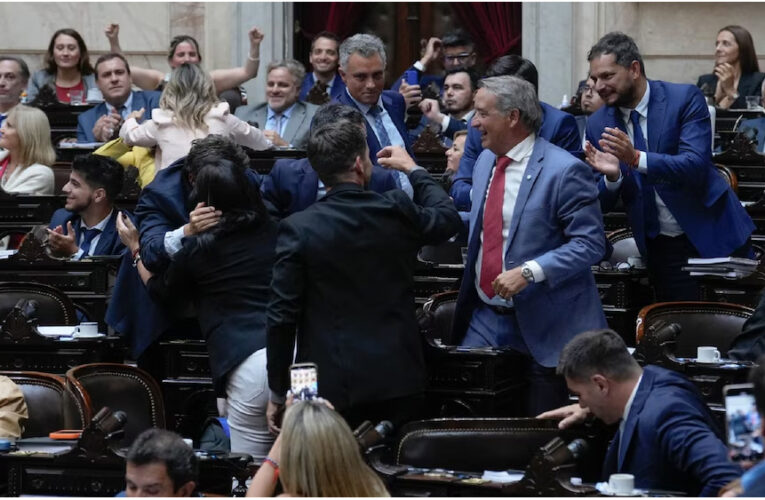 El Gobierno logró la aprobación de la reforma laboral en Diputados