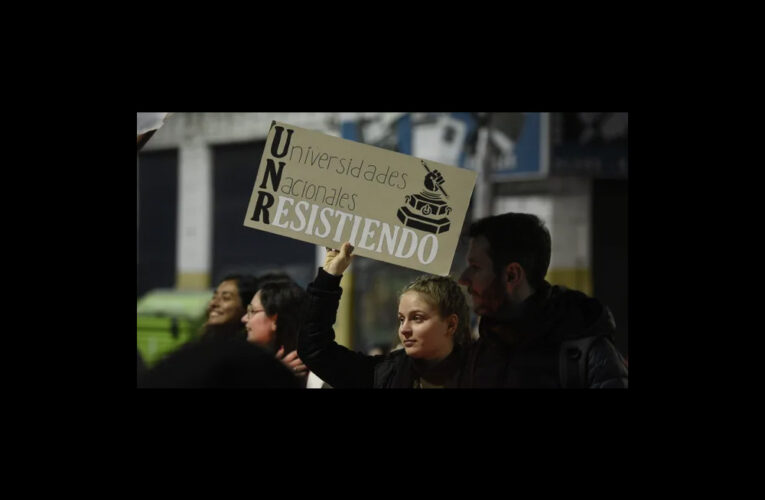 Rosario: Docentes y no docentes de la UNR comienzan una nueva semana de paro