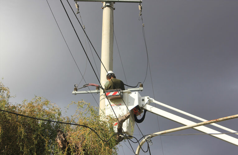 La Cooperativa Eléctrica refuerza el servicio con obras clave en la zona del Aeroclub