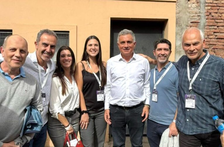 Dirigentes libertarios de Pergamino junto a los referentes de LLA