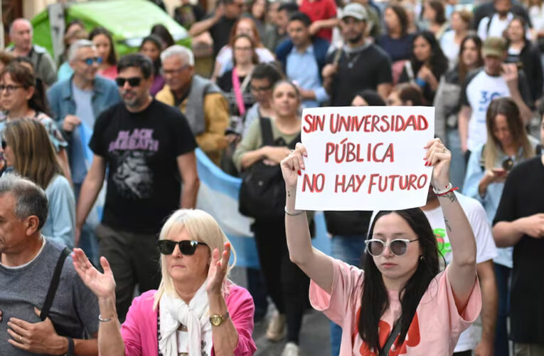 Las universidades vuelven a marchar (a las 16 hs) por más presupuesto