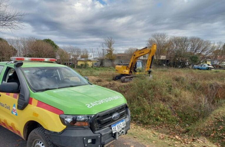 Operativo de control y mantenimiento de las compuertas del Arroyo Pergamino