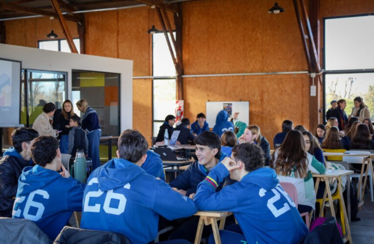 150 jóvenes participaron de la Hackatón Samsung Solve for Tomorrow