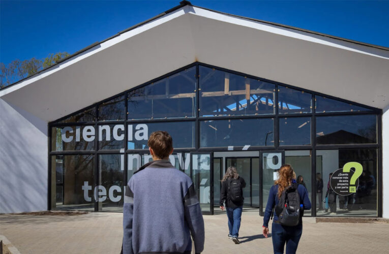 Se realizó Expo Futuro: una propuesta para acompañar a los jóvenes en las decisiones sobre su futuro
