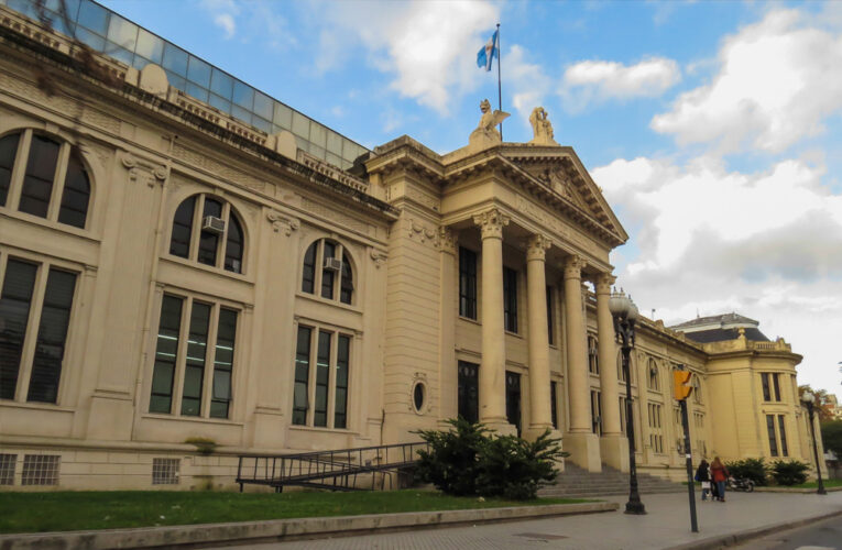 Atención estudiantes pergaminenses. Docentes de la UNR suman una semana de huelga